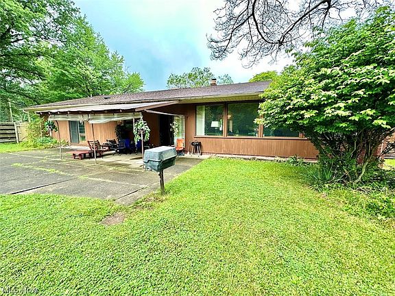 2nd image of 7519 N Linden Ln