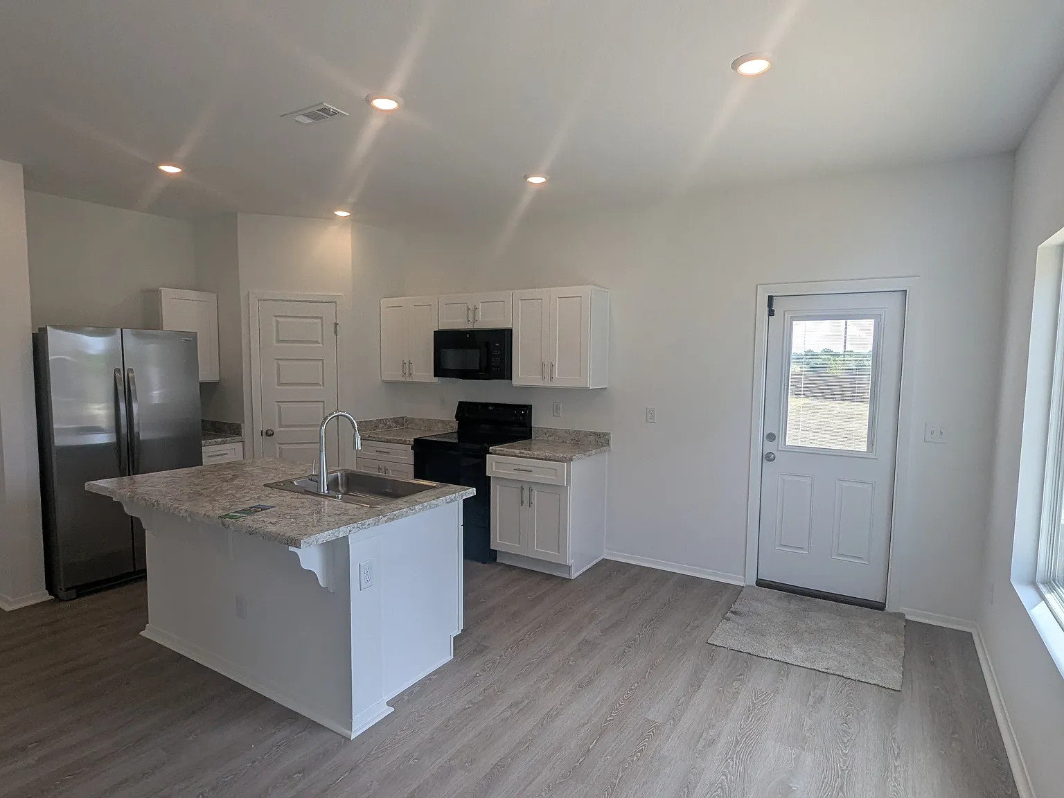 6604 SW Dignity Ave — Photo 4
