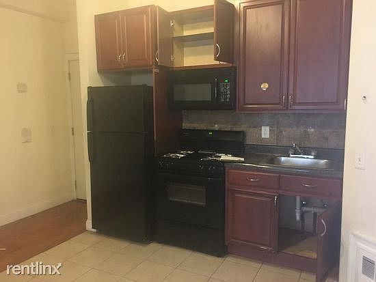 pics 806 22nd st Apt B2