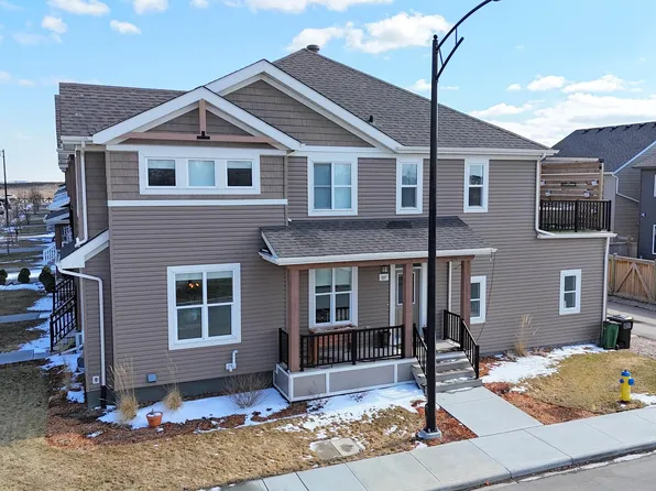 1807 202nd St NW, Edmonton, AB T6M 0X9