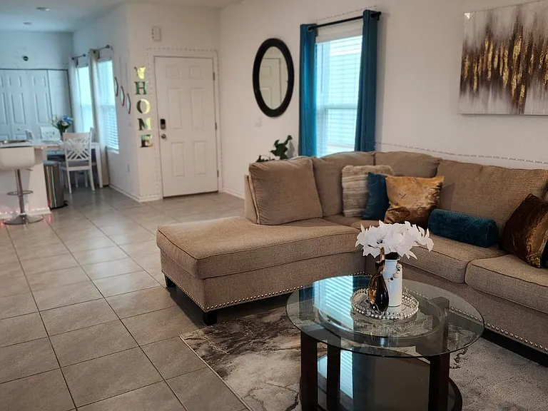 9059 Gifford Dr — Photo 3