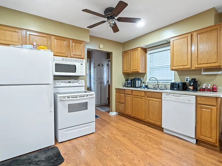 5411 Fennel Ct — Photo 5