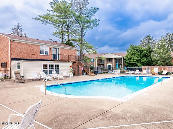 5th image of 114 Logsdon Ct