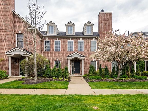 3rd image of 5694 Hampshire Ln