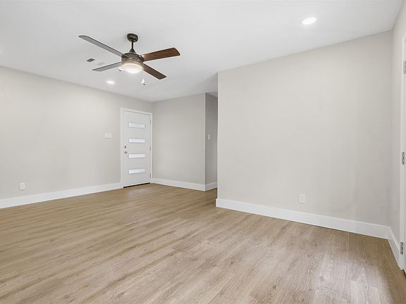 5th image of 11839 Shady Meadow St
