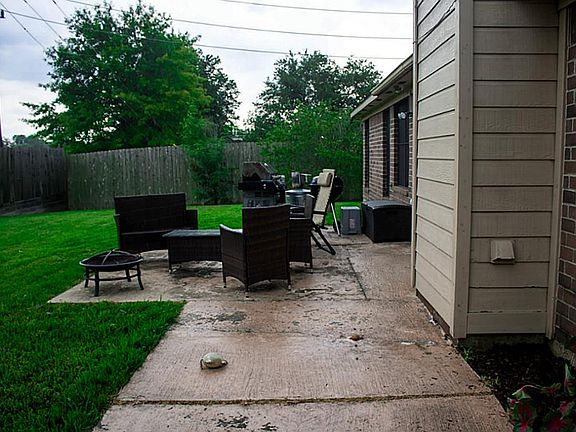 3rd image of 4619 Duesenberg Ct