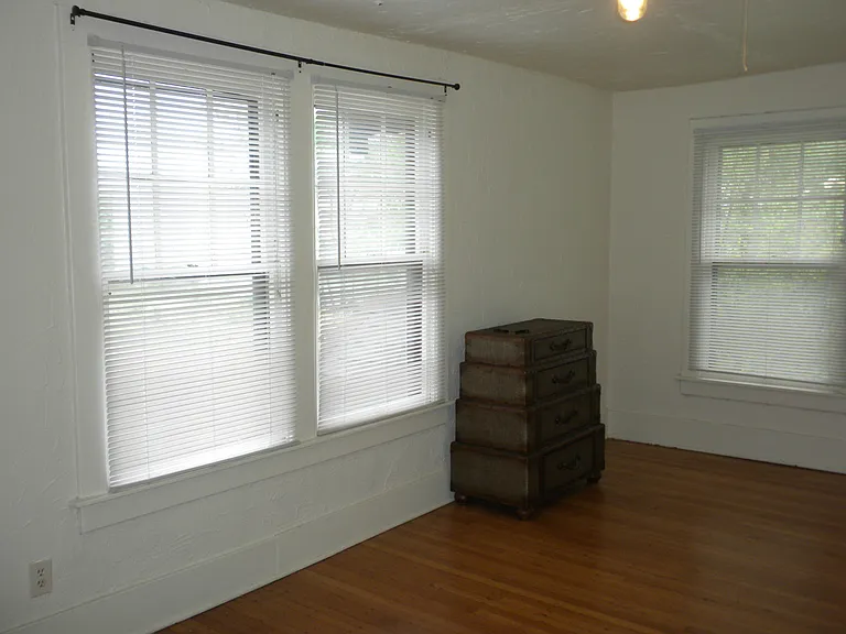 1008 Otto Ct — Photo 10