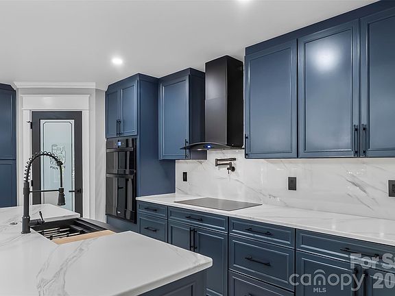 4th image of 276 Coopers Dr