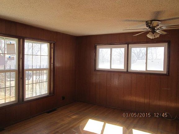2nd image of 4438 Elmwood Ave