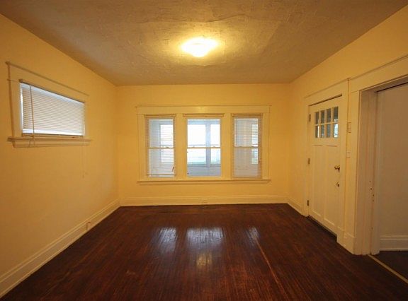 2nd image of 1610 Dauner Ave