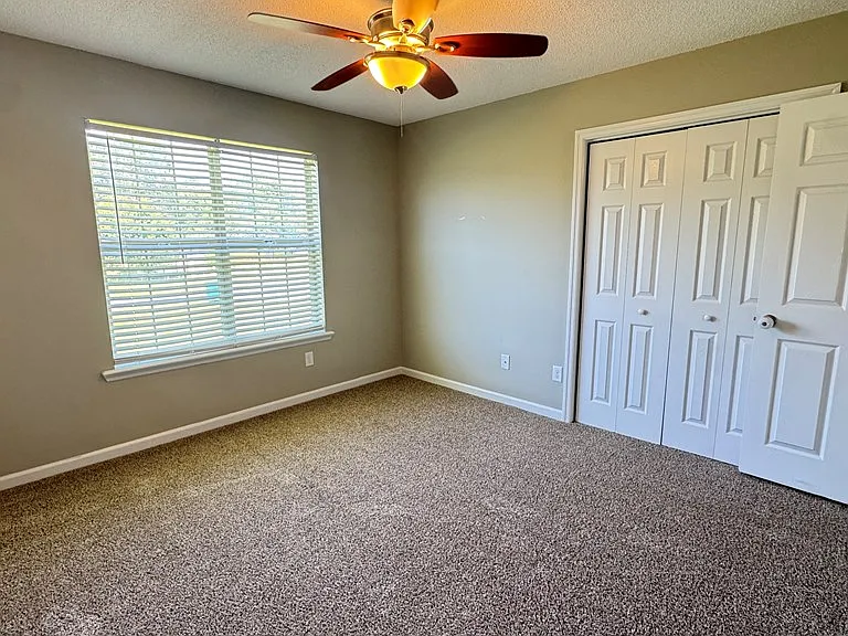 4719 McAllister St — Photo 16