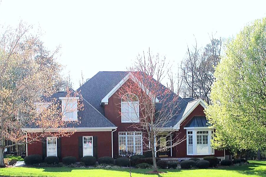 2nd image of 105 River Forest Ln