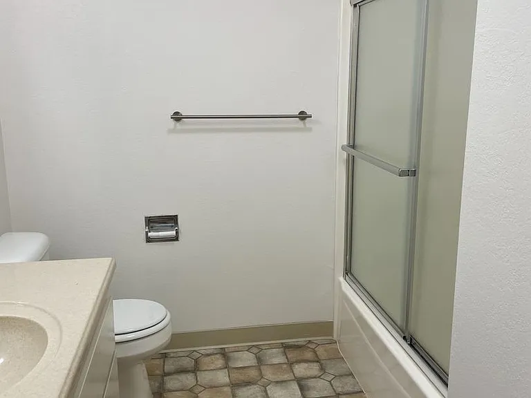 2545 Vallejo St — Photo 8