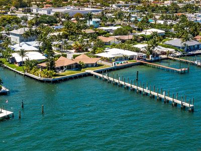 220 Shore Dr, Riviera Beach, FL, 33404