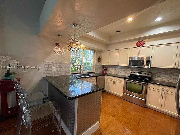 10157 NW 4th St — Photo 18