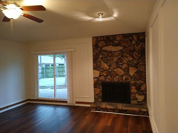3rd image of 4102 Chipwood Ct