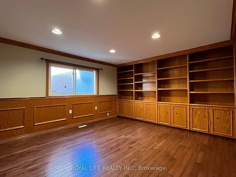 10 Saddletree Dr — Photo 13