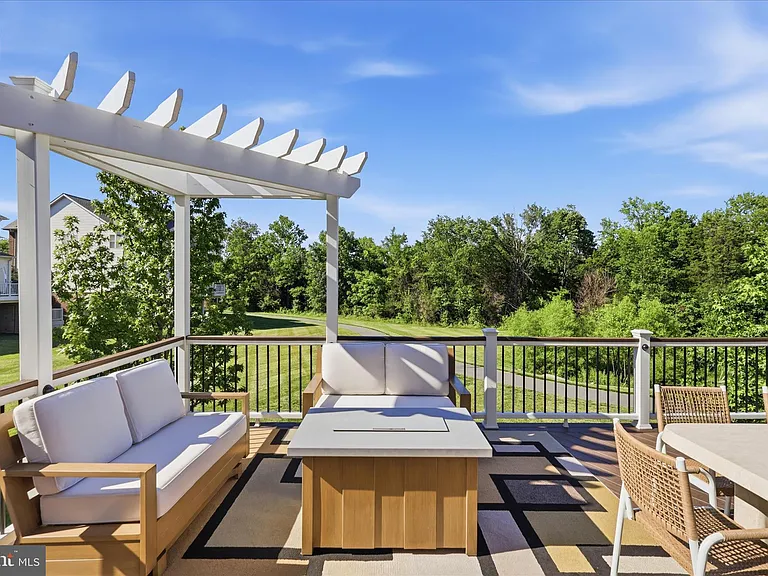 42522 Stratford Landing Dr — Photo 40