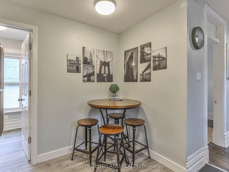 918 William St #UPPER — Photo 8