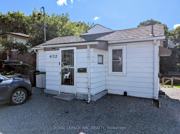 4132 Chippawa Pkwy, Niagara Falls, ON L2G 6E5