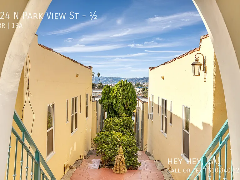 124 N Park View St — Photo 1