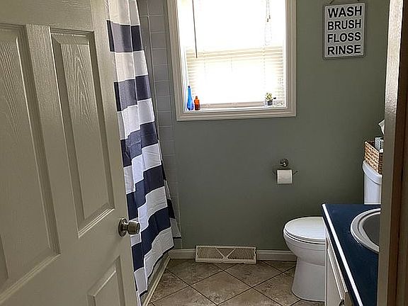 Main bathroom