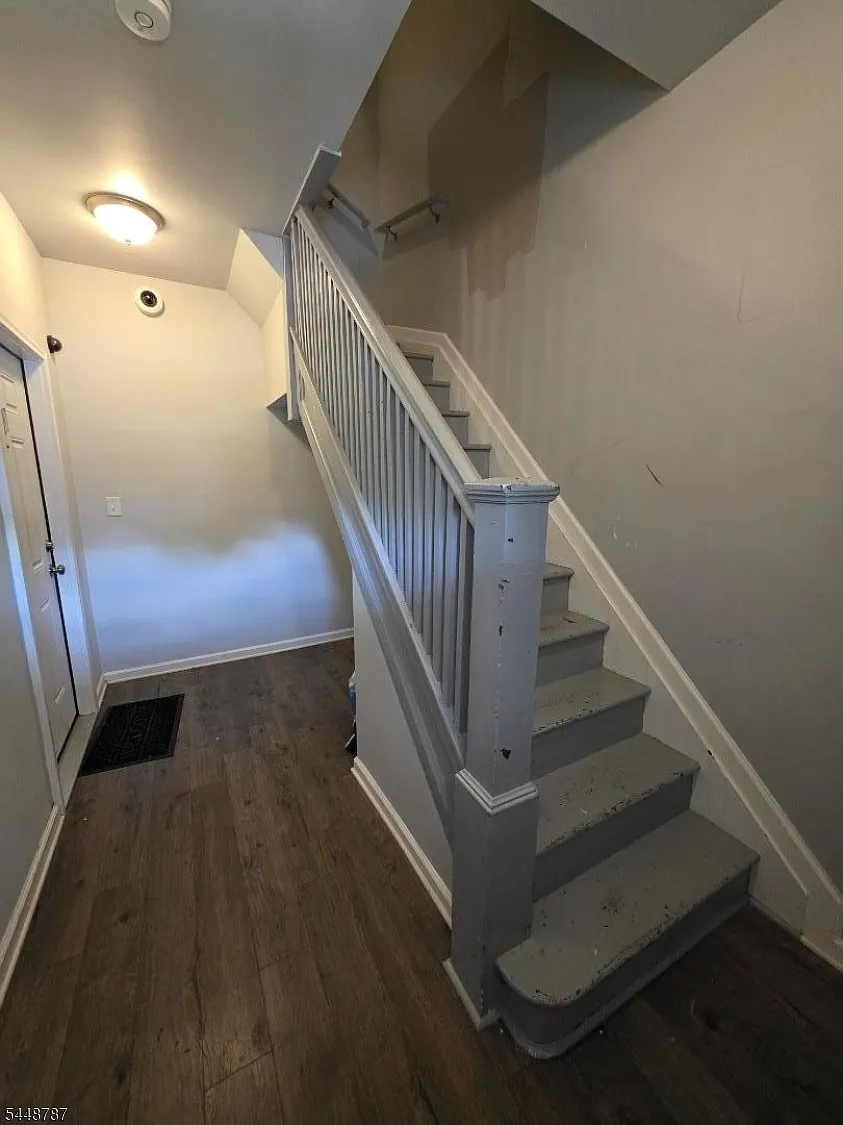 2 bed, 2.0 bath, $2,000 — Photo 2