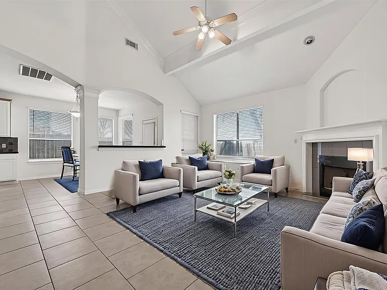 14914 W Bend Dr — Photo 17