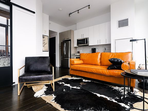 4th image of 515 Church St #3003