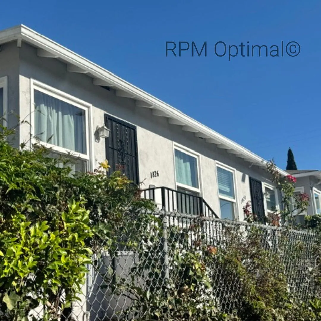 Real Character. Real Price. Real Location. Mid-City 1-Bedroom, Move-In Ready — Photo 1