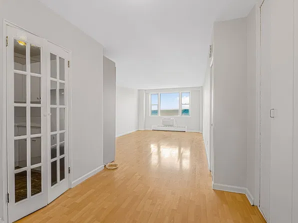 5800 Arlington Ave APT 9P, Bronx, NY 10471