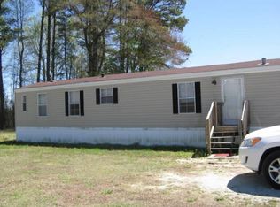 112 Pecan Tree Ln, Teachey, NC 28464