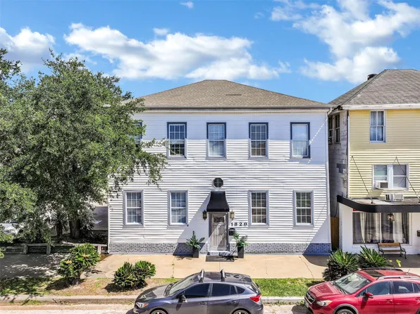 1820 Market St #2, Galveston, TX 77550