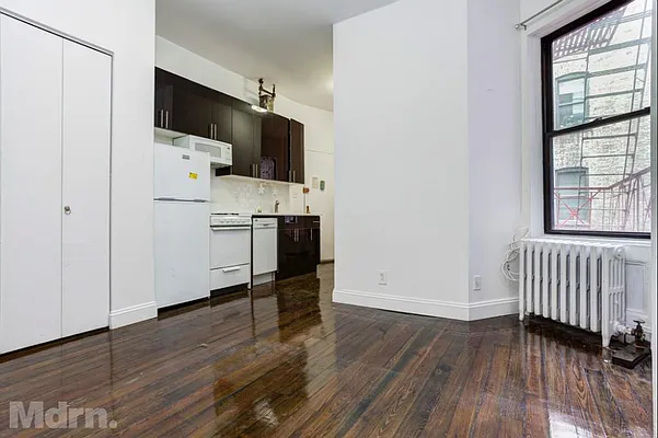 Rented by Mdrn Residential | media 20