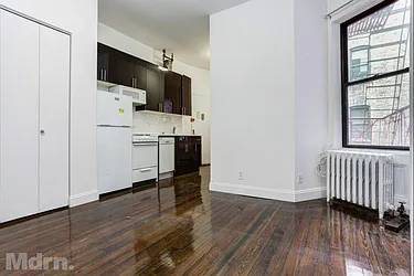 Rented by Mdrn Residential