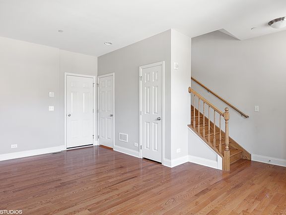 2nd image of 8642 Narragansett Ave