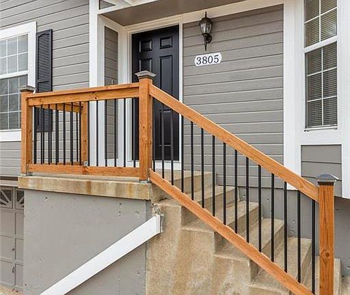 3rd image of 3805 NW Hidden Pointe Dr