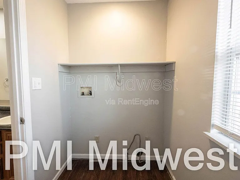 1365 Mulberry St — Photo 9