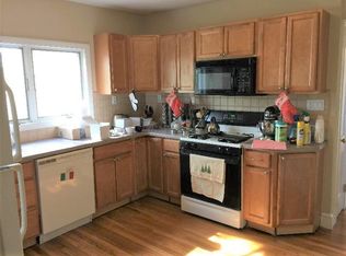 13 Arlington St, Somerville, MA 02145
