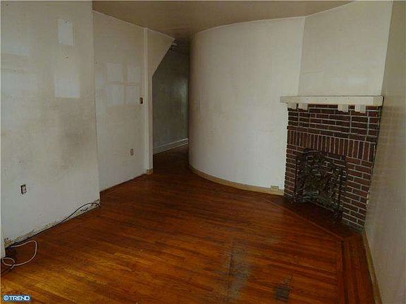 4th image of 1421 W Olney Ave