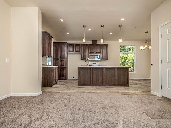 5th image of 2088 Cedar Ln