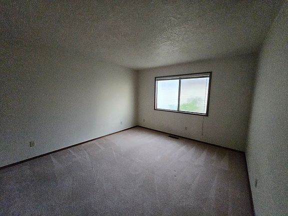 5th image of 10200 SW Crystal St