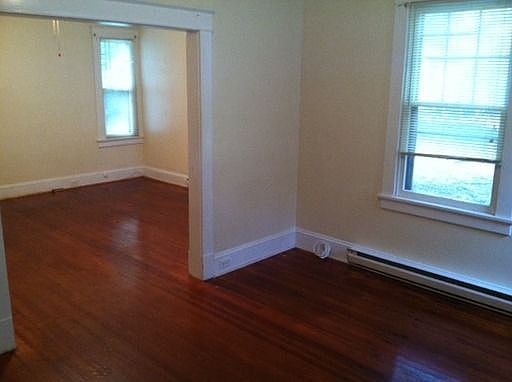 3rd image of 209 W Blake Ln