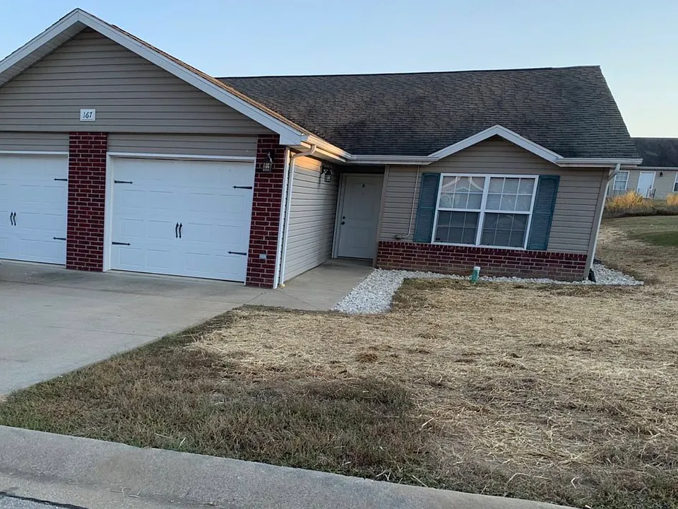 167 Lyle Curtis Cir #B