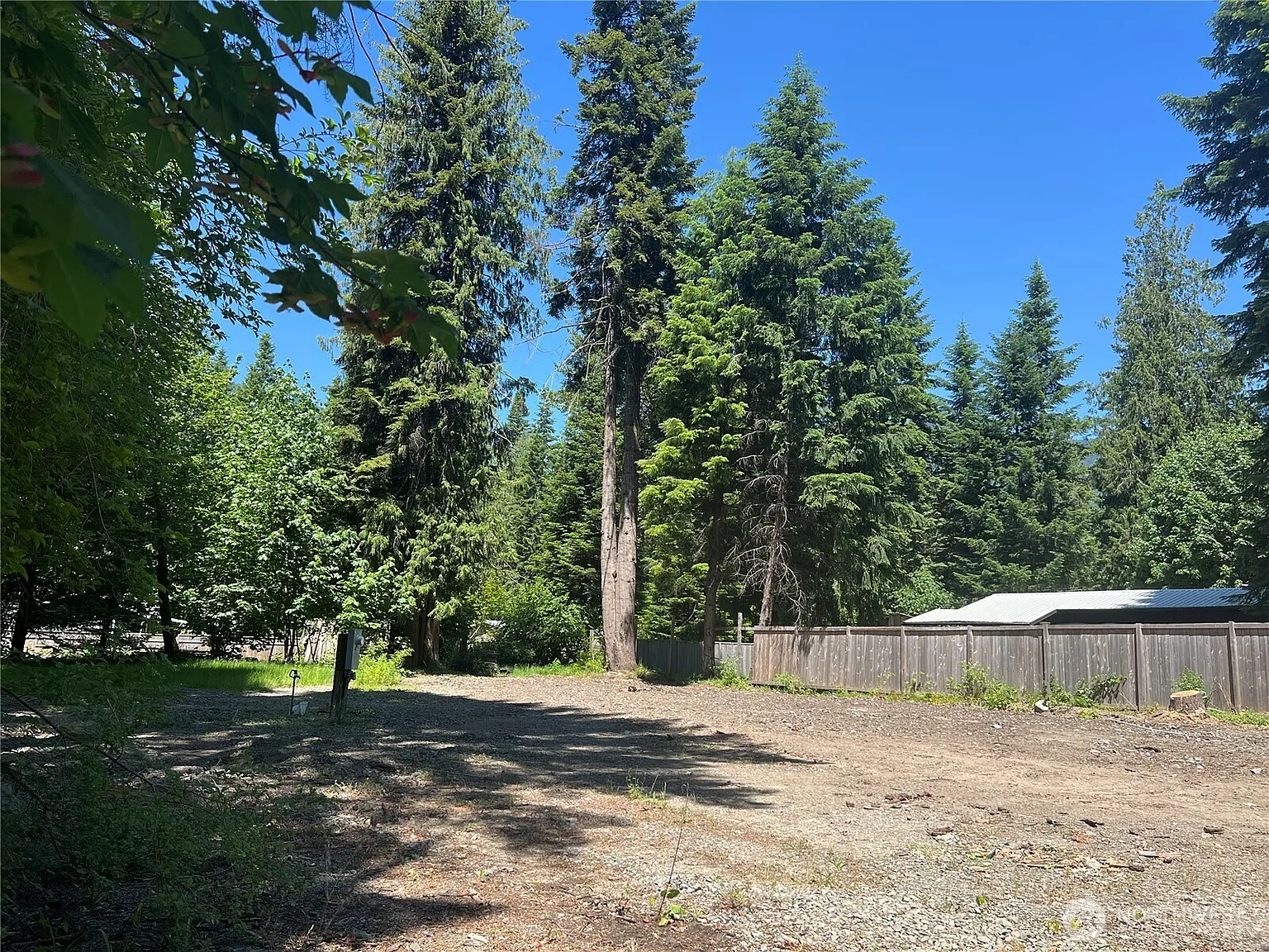 121 Rainbow Lane photo 1