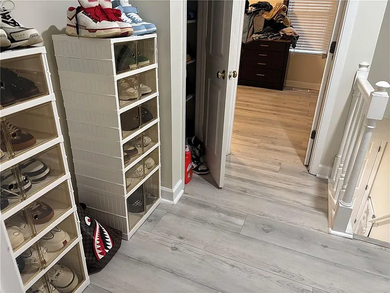 3045 Shadow Walk Ln — Photo 16