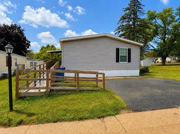 504 Pettycoat Ln, Battle Creek, MI 49037