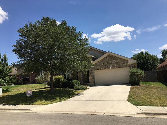3rd image of 1615 Sunspur Dr