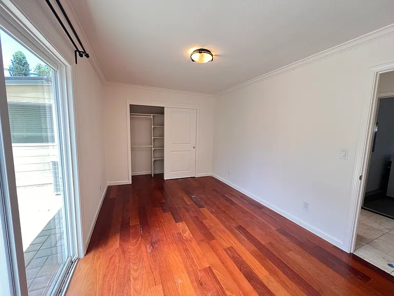 3192 Maddux Dr — Photo 16