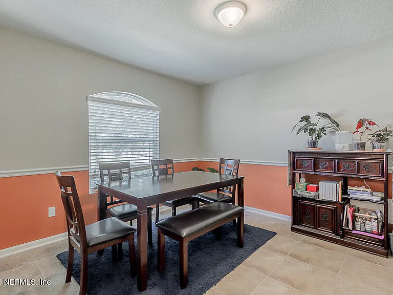 13328 Smithwick Ln — Photo 9